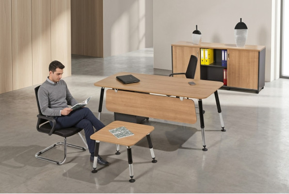Kantoormeubel Luxe kantoorinrichting Bureau Archiefkast Compleet set 3-delig