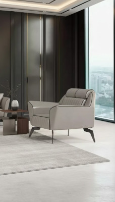 Luxe fauteuil voor op kantoor, grijs zit meubilair, nieuw gestoffeerde fauteuil