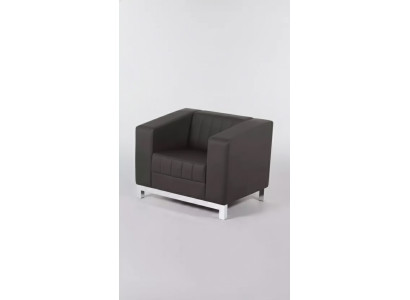 Grijze fauteuil kantoormeubilair zitbekleding gestoffeerde stoel textiel werkkamer leunstoel.