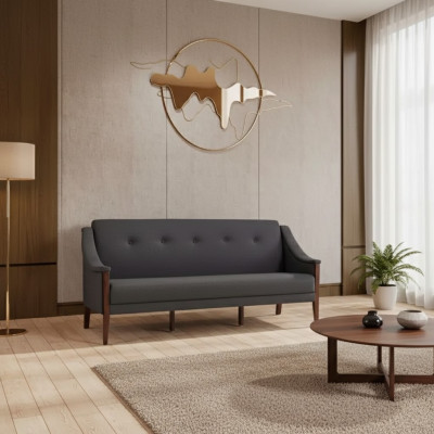 Donkergrijze design bank, driezitsbank, gestoffeerde meubels voor op kantoor.