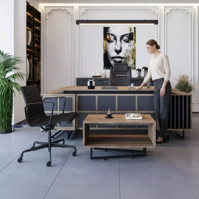 Modern design meubelset voor een directiekantoor bestaande uit 3 elementen.
