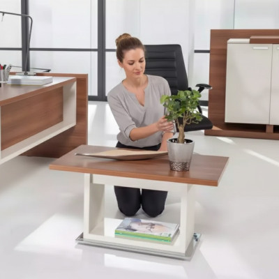 Bruine salontafel houten tafel met rek bruin exclusieve woonkamer meubels