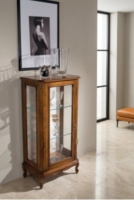 Klassieke bruine vitrine Luxe glazen kast Ontwerper houten meubilair Woonkamer