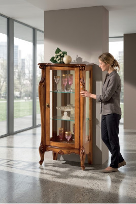 Klassieke bruine glazen vitrine Luxe houten meubelen Glazen deur Woonkamer meubels