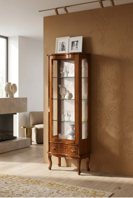 Houten klassieke vitrine houten kasten woonkamer ontwerpen glas