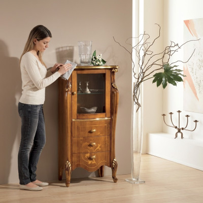 Klassieke bruine vitrinekast Eetkamermeubilair Luxe dressoir Hout