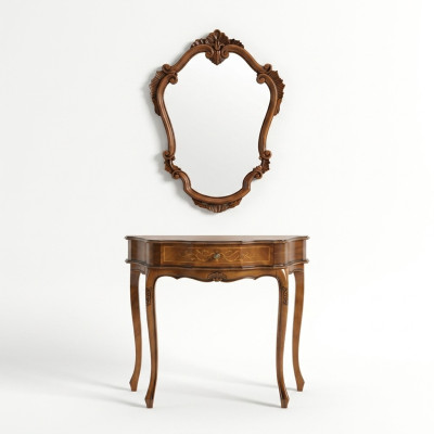Elegante bruine console met spiegel in klassieke slaapkamer set.