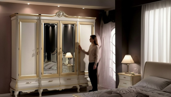 Klassieke luxe Witte vierdeurs slaapkamerkast Houten meubels Nieuw