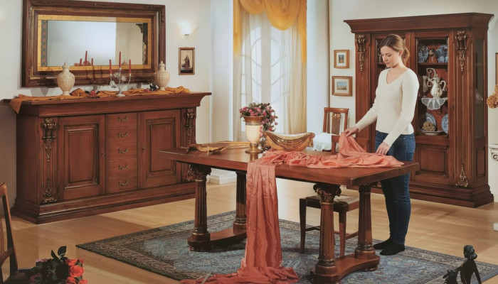 Eetkamerset Eettafel Dressoir Vitrine Spiegel Luxe Klassieke Meubels