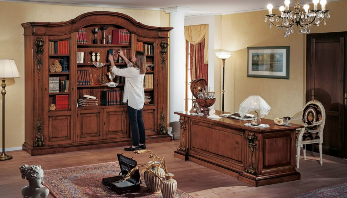 Bruine klassieke kantoormeubelen Massief houten bureau Boekenkast Kasten