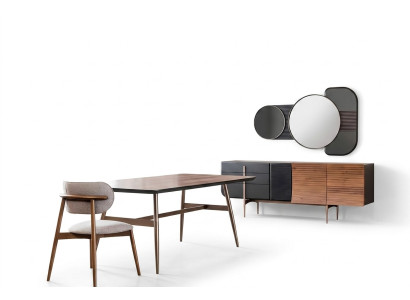 Groep eetkamer eettafel stoelen dressoir 8-delig houten tafel bruin nieuw.