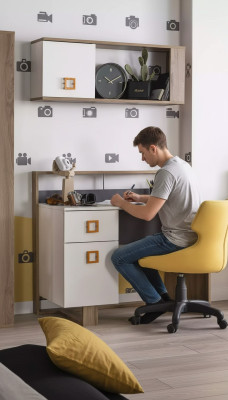 Bureau kinderkamerset 3-delig plank computer hout stoel geel Nieuw