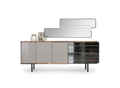 Witte dressoir met spiegel commode kast hout eetkamer.