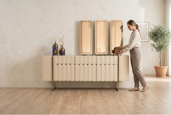 Modern beige dressoir Luxe dressoir Exclusieve x3 spiegels 4-delig