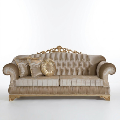 Comfortabele bank in klassieke stijl met uniek ontwerp en decoratie