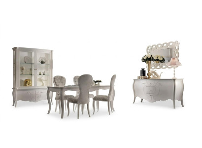 Eetkamer set 8-delig. Eettafel 4x stoelen dressoir spiegelset wit