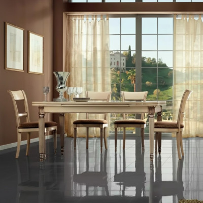 Italiaanse stijl eettafel 4 stoelen houten tafel eetset ontwerp 5-delige set