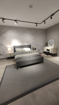 Luxe bed met bank Exclusief design en hoogwaardige afwerking.