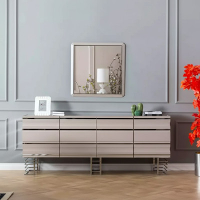 Woonkamer beige dressoir spiegel design meubels console hout ontwerper