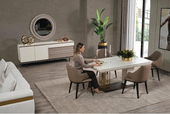 Eetkamer set Eetgroep Eettafel 4x Stoelen Dressoir + Spiegel 7-delig