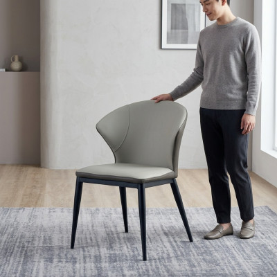 Witte gestoffeerde designer stoelen, textiel, eetkamerstoelen, hoogwaardige houten stoelen.