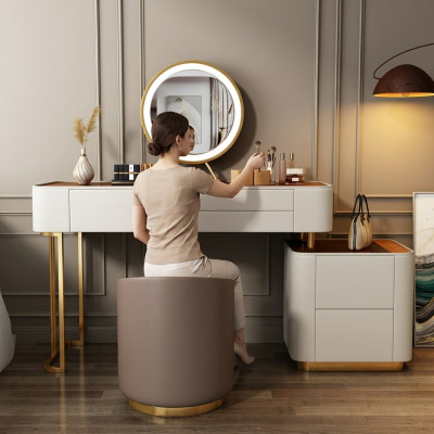 Stijlvolle witte make-uptafel met laden Designer kaptafel.