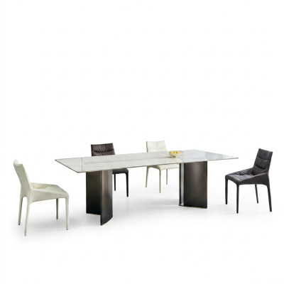Groot eetkamerset Rechthoekige witte eettafel 4x stoffen stoelen 5-delige