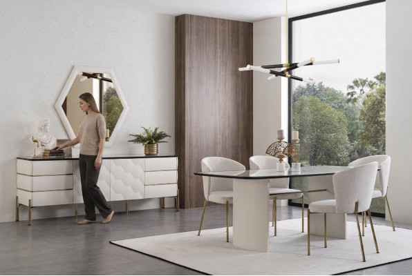 Stijlvolle eetkamerset Grote eettafel 4x stoelen Dressoir Spiegel