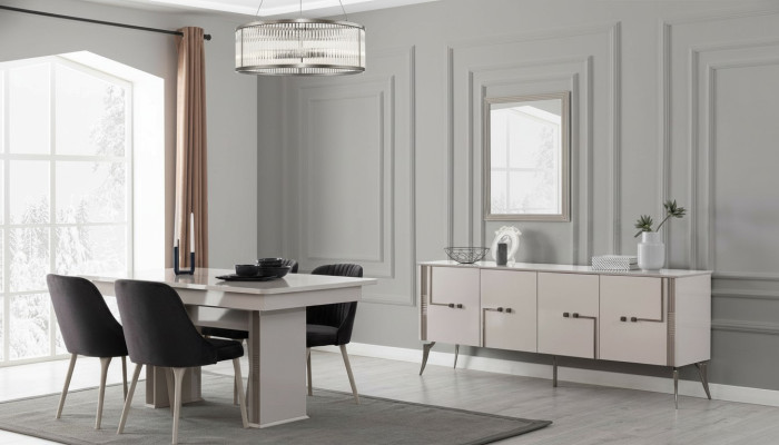 Oudwitte eetkamerset Grote eettafel 4x textiel stoelen dressoir