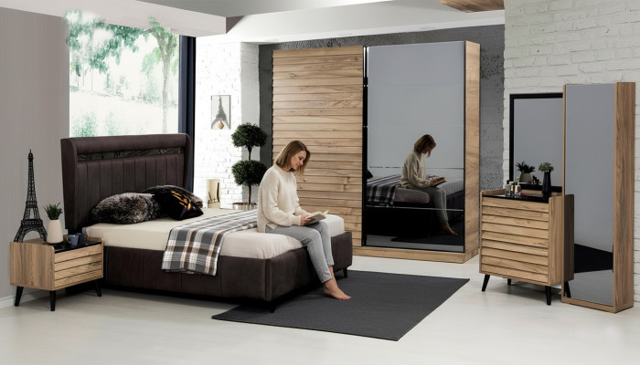Slaapkamer meubels Ontwerper Bed met gestoffeerde hoofdeinde 2x Nachtkastjes Kledingkast