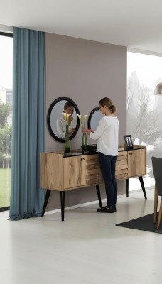 Ontwerper eetkamer meubelset lichtbruin hout dressoir glas spiegel