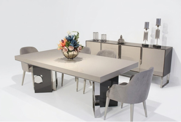 Eetkamer Design Set 6 delig - Design Eettafel met 4 stoelen en een modern dressoir
