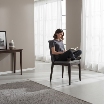 Grijze stoel eetkamer meubelontwerper inrichting stijl modern luxe stoelen.