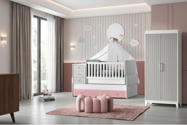 Stijlvol kinderbed voor baby, veelkleurig. Perfect meubilair voor uw kinderkamer. Verwijdering.