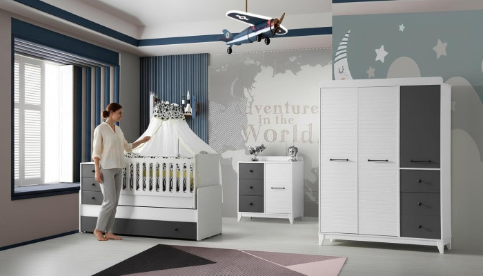 Modern kinderkamer set bestaande uit kinderbed, kast, commode. Nieuw.