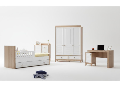 Luxe kinderkamerset bestaande uit bed kast commode tafel 4-delig.