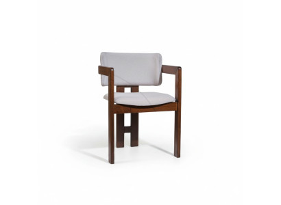 Wit-bruine eetkamerstoel ontwerper gestoffeerde stoel Moderne fauteuil van één persoon.