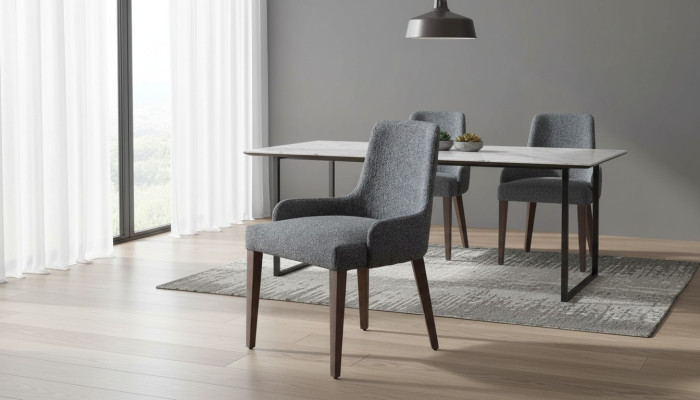 Exclusieve grijze stoel met bruine houten poten design eetkamer noviteit.