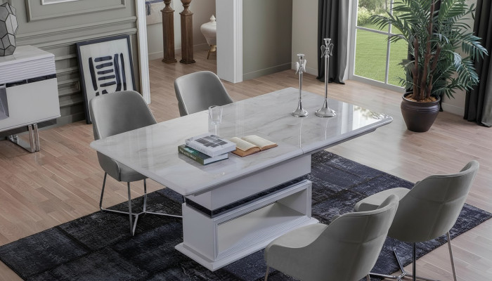 Modern eetkamerset bestaande uit 5-delige eettafel en 4 stoelen nieuwigheid.