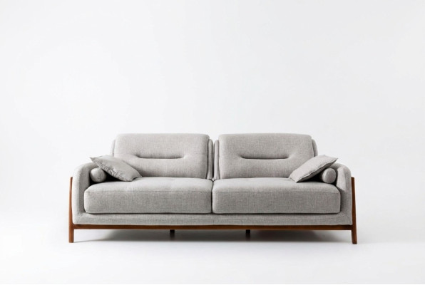 Luxe bank 3-zits bankstel meubels in moderne woonkamer gestoffeerd met textiel.