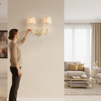 Stijlvolle wandlamp Klassieke wandlamp in goud Luxueuze kroonluchter