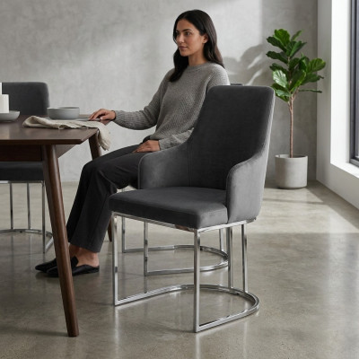 Grijze gestoffeerde metalen stoel - Luxe eetkamerstoelen - Keukenmeubels
