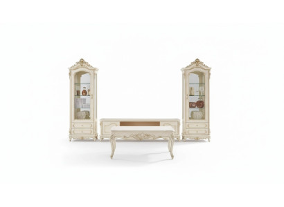Woonkamerset met elegant klassiek meubilair tv-standaard 2x vitrine salontafel.