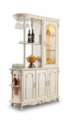 Drinks kast voor de eetkamer, klassieke parelwitte meubels, nieuwe luxe.