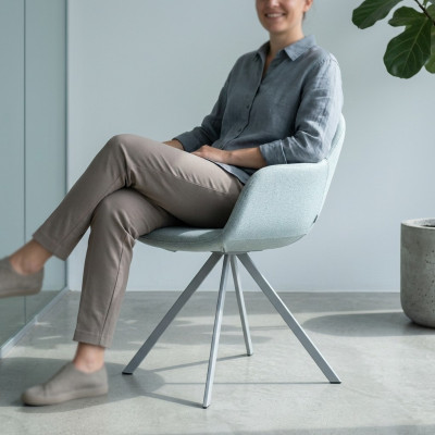 Grijze gestoffeerde fauteuil luxe textiel fauteuil eetkamer meubels stijlvol eenpersoons