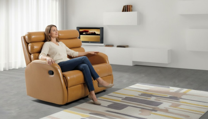 Moderne tweezitsbank kunstleren designbank zitbank woonkamermeubels bruin.