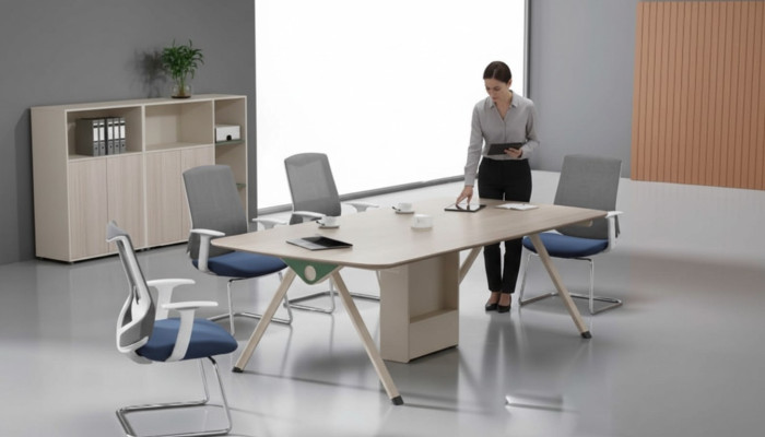 Conferentietafel hout kantoormeubilair ontwerp tafel inrichting thuiskantoor