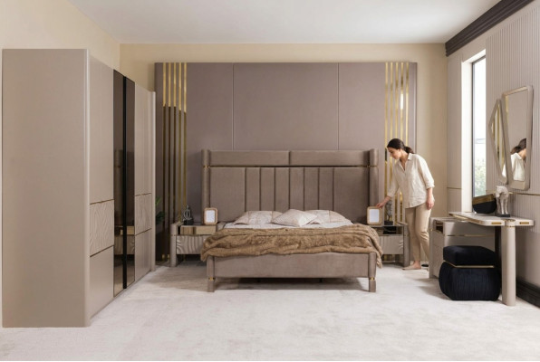 Slaapkamer set Bed 2x Nachtkastje Kledingkast Kaptafel met spiegel 5-delig Nieuw.