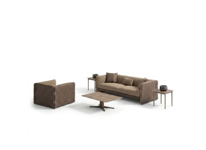 Woonkamer compleet bank driezitsbank gestoffeerd meubilair fauteuil design salontafel