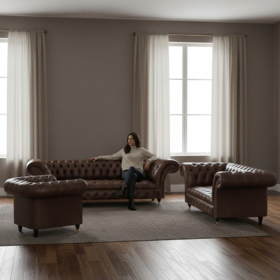 Bruine Chesterfield leren woonkamerinrichting 4-zits tweezits fauteuil.